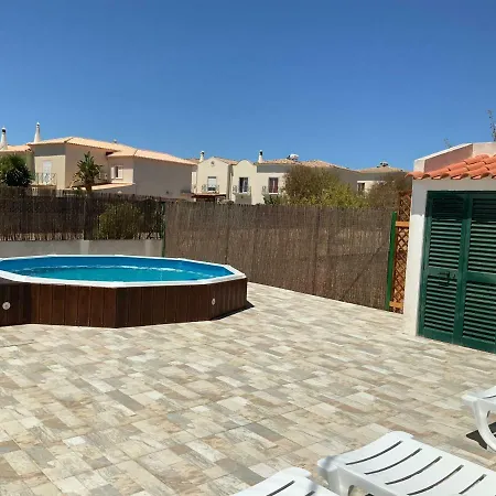 Alfarrobeiras Semesterbostad Albufeira