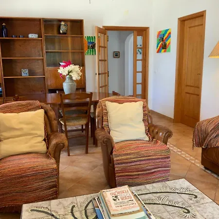 Alfarrobeiras * Albufeira