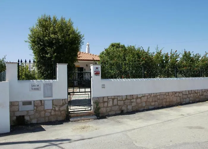 Ferienhaus Alfarrobeiras Albufeira