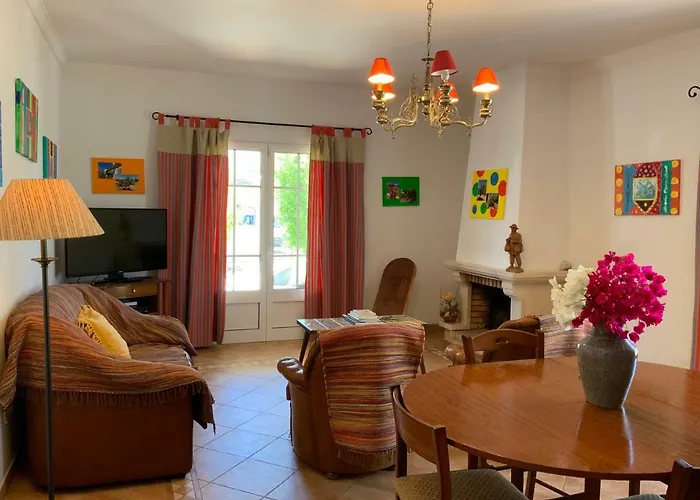 Ferienhaus Alfarrobeiras Albufeira